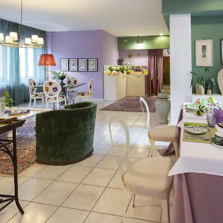 Maison Biagetti Bed & Breakfast 4*