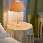 Bed and Breakfast Maison Biagetti 4*